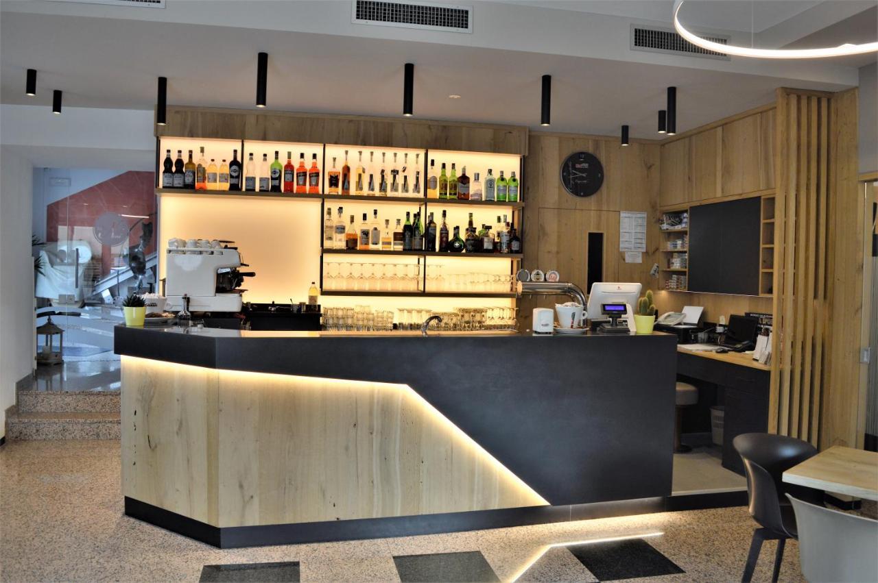 Albergo Ristorante Da Neni Морі Екстер'єр фото