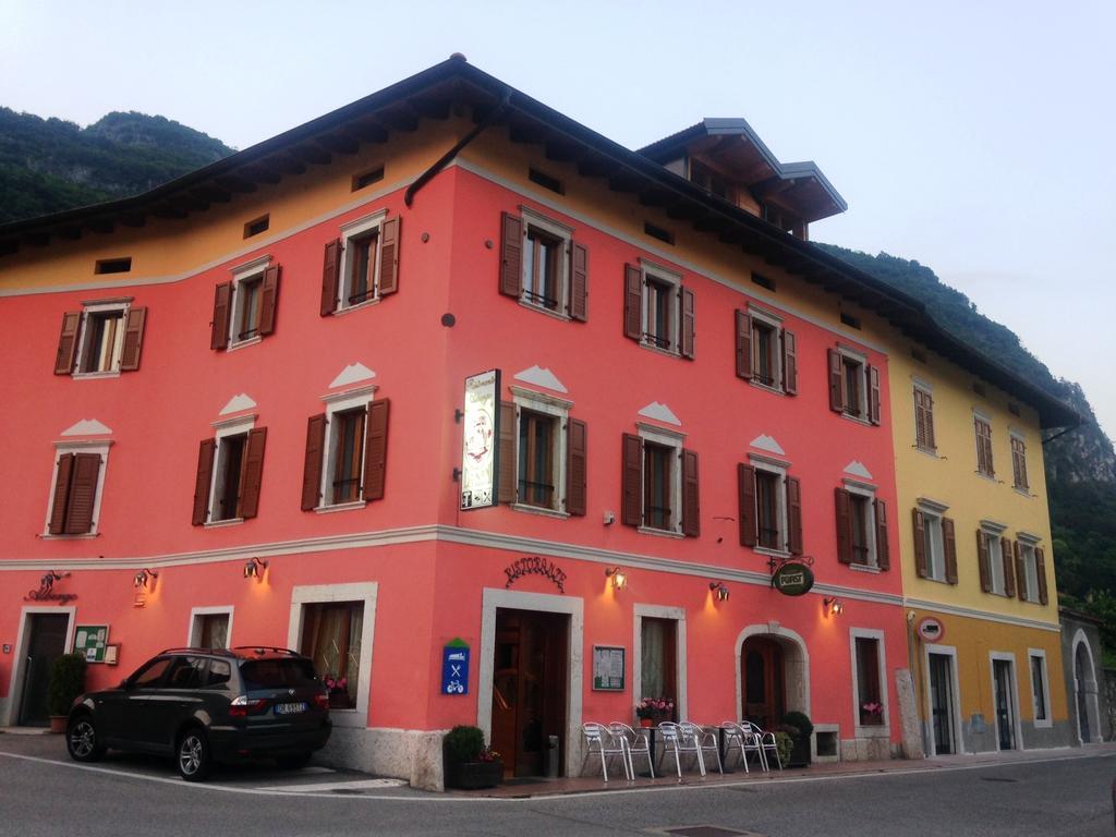 Albergo Ristorante Da Neni Морі Екстер'єр фото